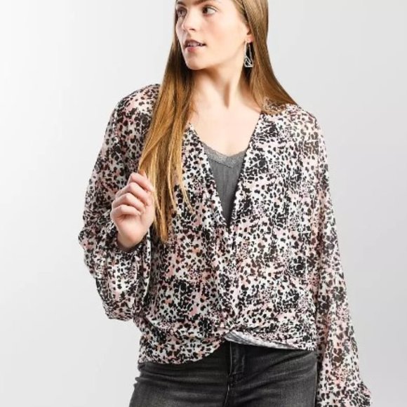 Daytrip Buckle Twisted Front Mesh Top Blouse SIze Large - Picture 2 of 4